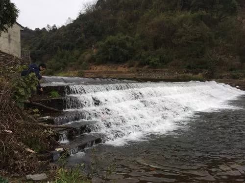 泥峙堰
