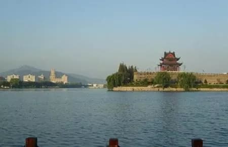 襄阳护城河