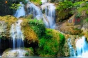 香水河七彩瀑布风景区