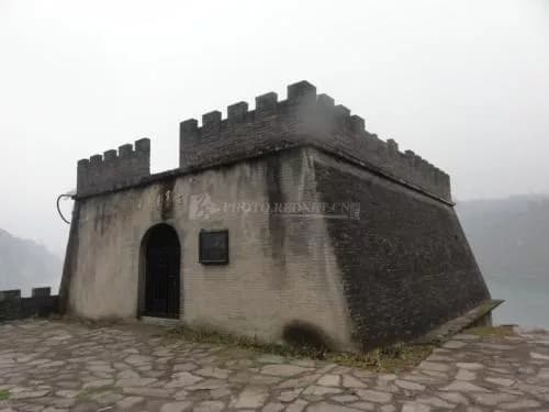 峡口军垒