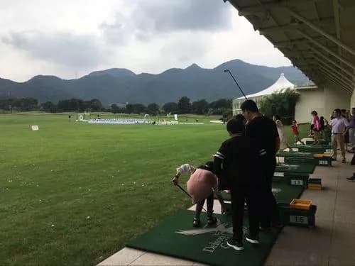 启新绿色世界高尔夫
