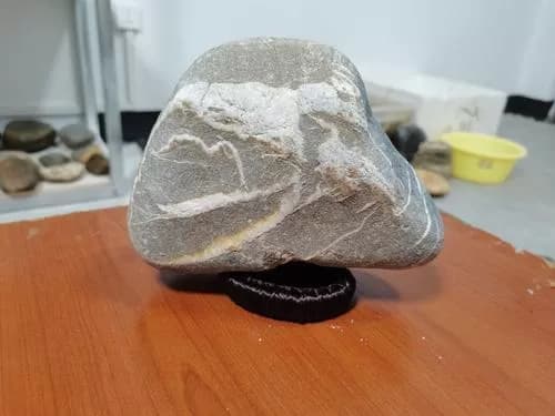 闲云石