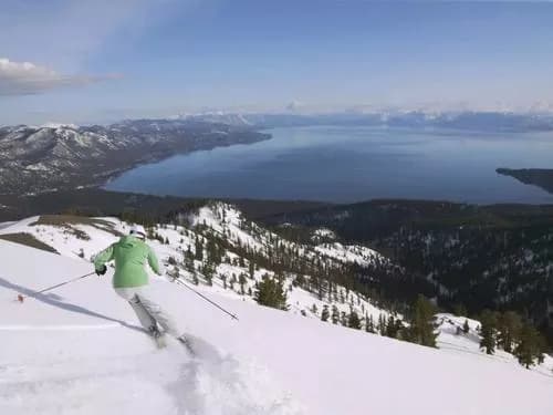 奥克里堆山冰雪生态旅游区
