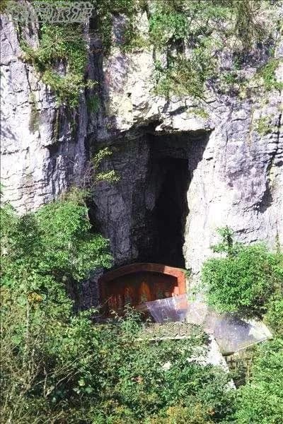 女山