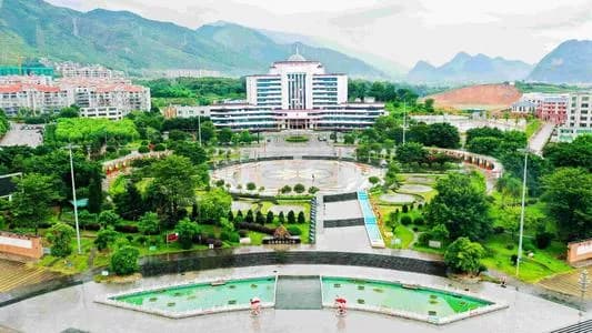 连南顺德文化广场