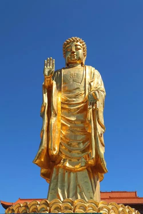 红光山西域大佛