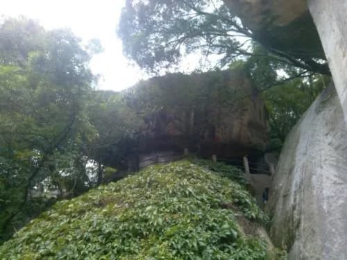 陈黯隐居石室