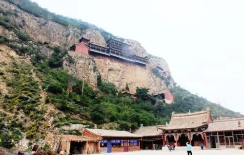 广灵圣佛寺