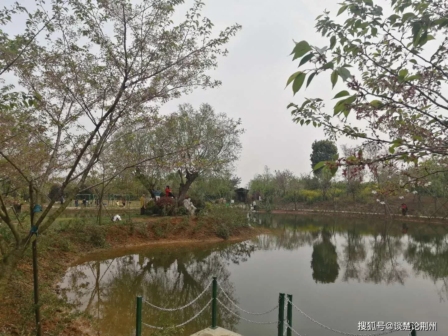 荆州、绿嶂太阴宫壁画