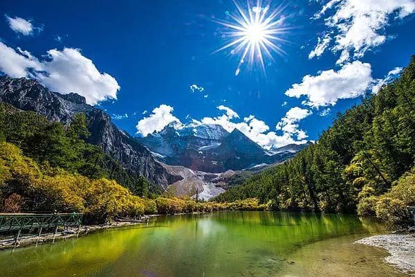 亚丁自然保护区