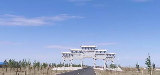 达西朋斯格庙