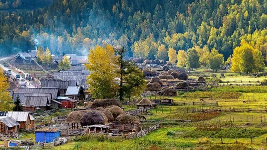 白尔地湖与喀尔曲尕民俗文化村
