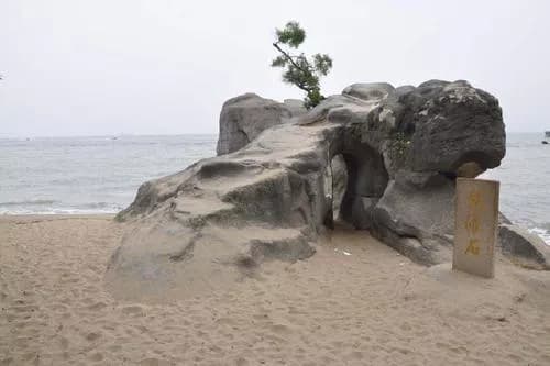 鼓浪石
