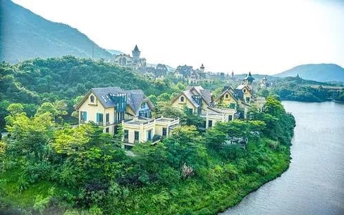 茶溪谷茵特拉根小镇