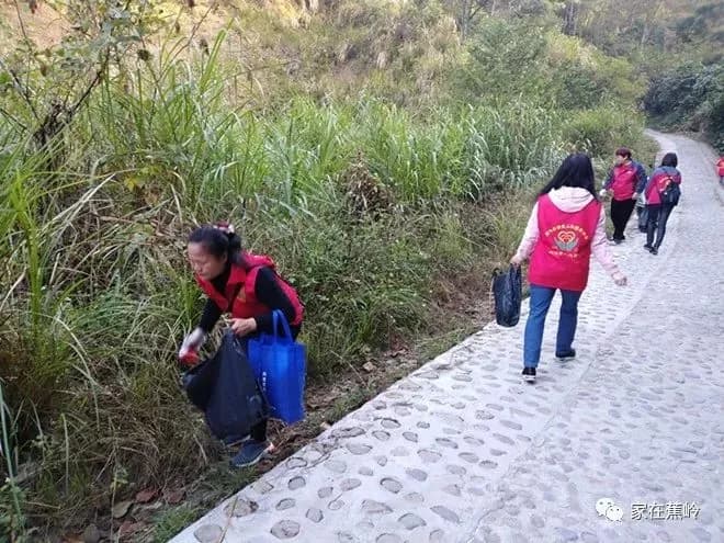 岭·格萨尔王庙