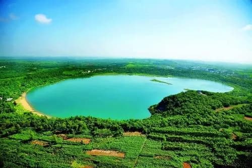 湖光岩玛珥湖