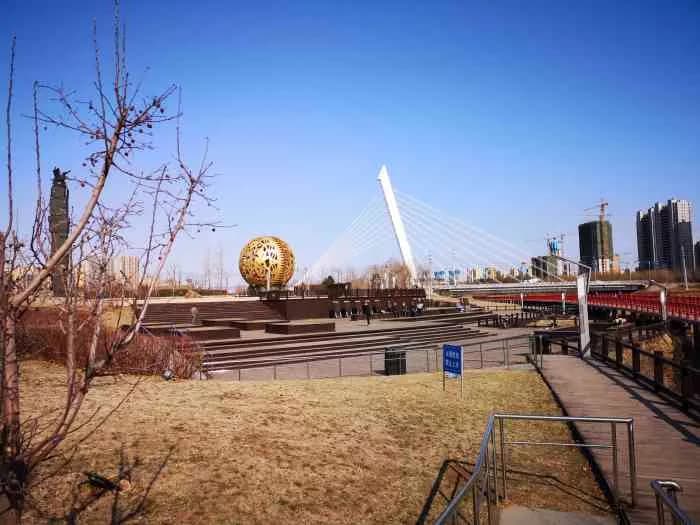 大桥文化广场