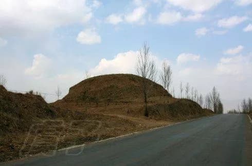 沙梁坡汉墓群