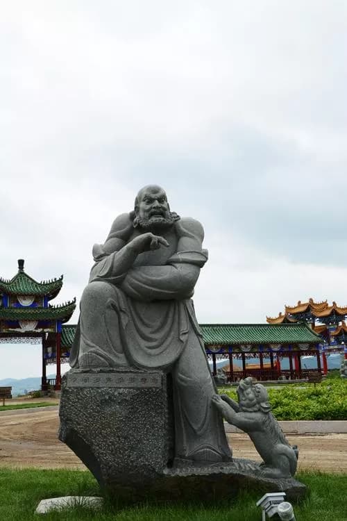 报恩寺罗汉塑像