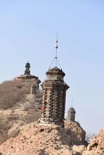 八塔子塔