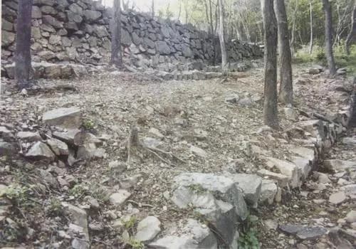 钟山遗址