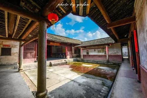群丰大夫第